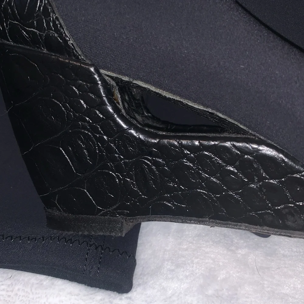 Donald J Piner pull on couture wedge boots